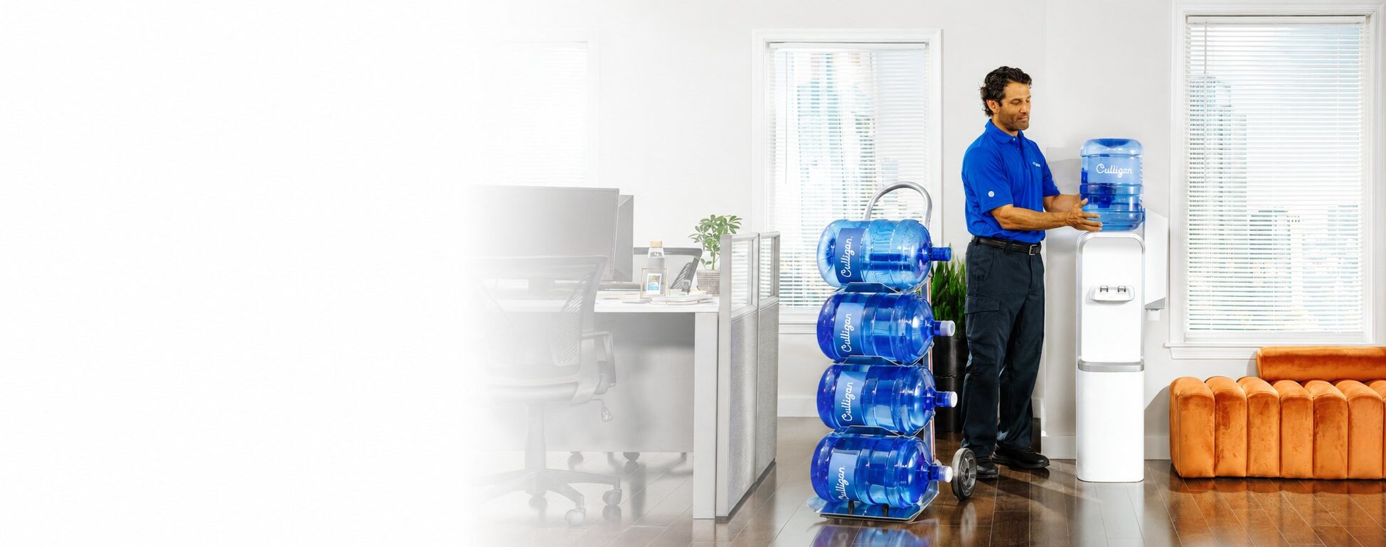 Entrega de agua embotellada en Houston